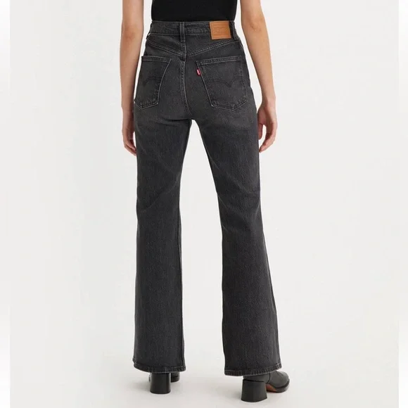 Levi's Premium 70s High-Flare Women’s Jeans in color Just a Hint 30x30 - Picture 4 of 13